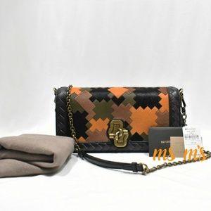 NWT Bottega Veneta intrecciato snake skin bag